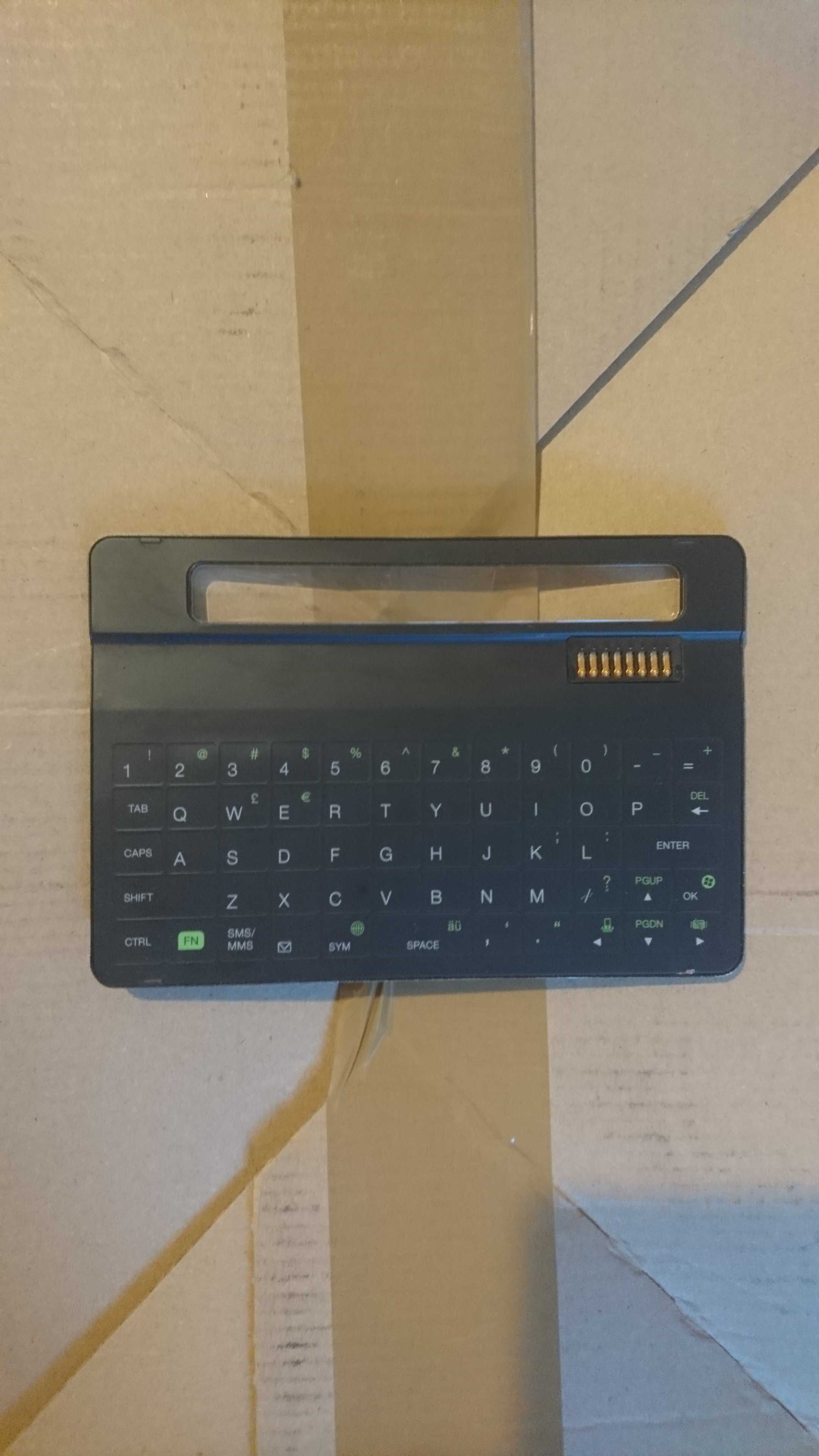 Palmptop HTC Advantage X7510 etui klawiatura HTC telefon nie testowane