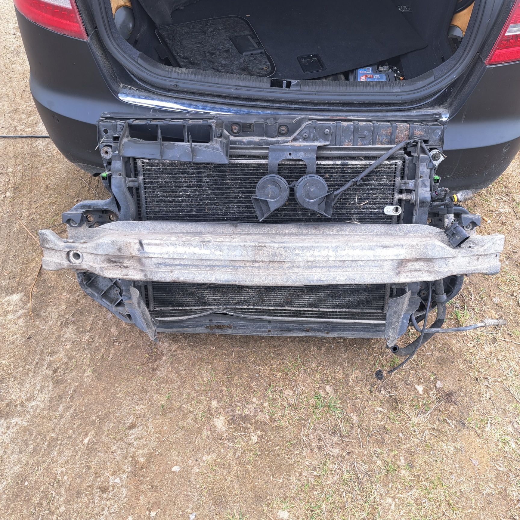 Pas przedni kompletny audi a6 c6 lift 2.0 tdi cr manual chłodnice