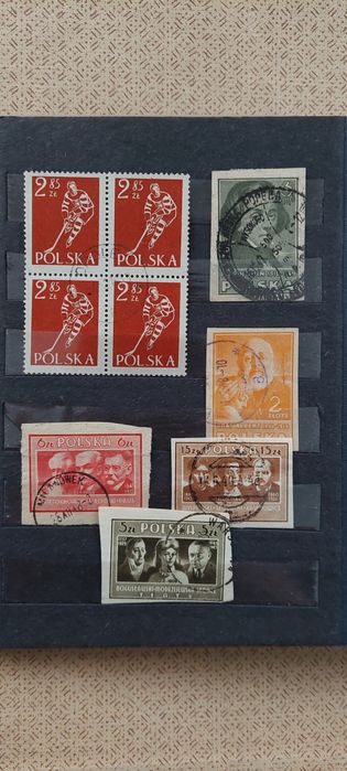 Stare znaczki pocztowe oraz klaser
