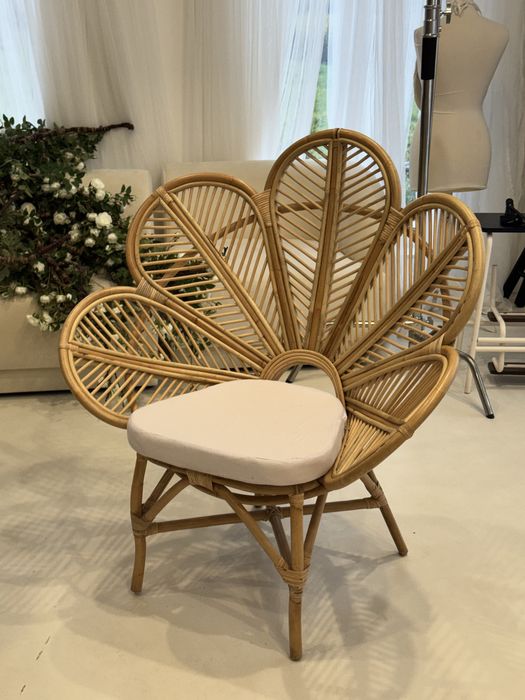 Fotel rattanowy kwiatek Stokrotka