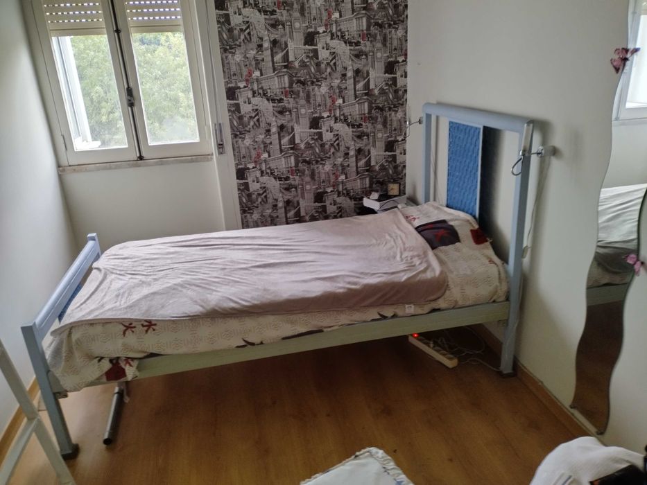 Cama de solteiro precisa de novo acompanhante de sonhos