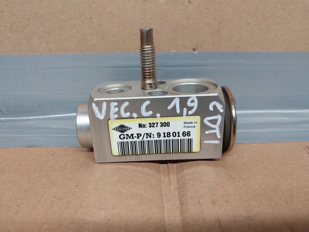 Stan BDB VECTRA C SIGNUM 2004rok 1.9 Cdti zawór zaworek klimatyzacji