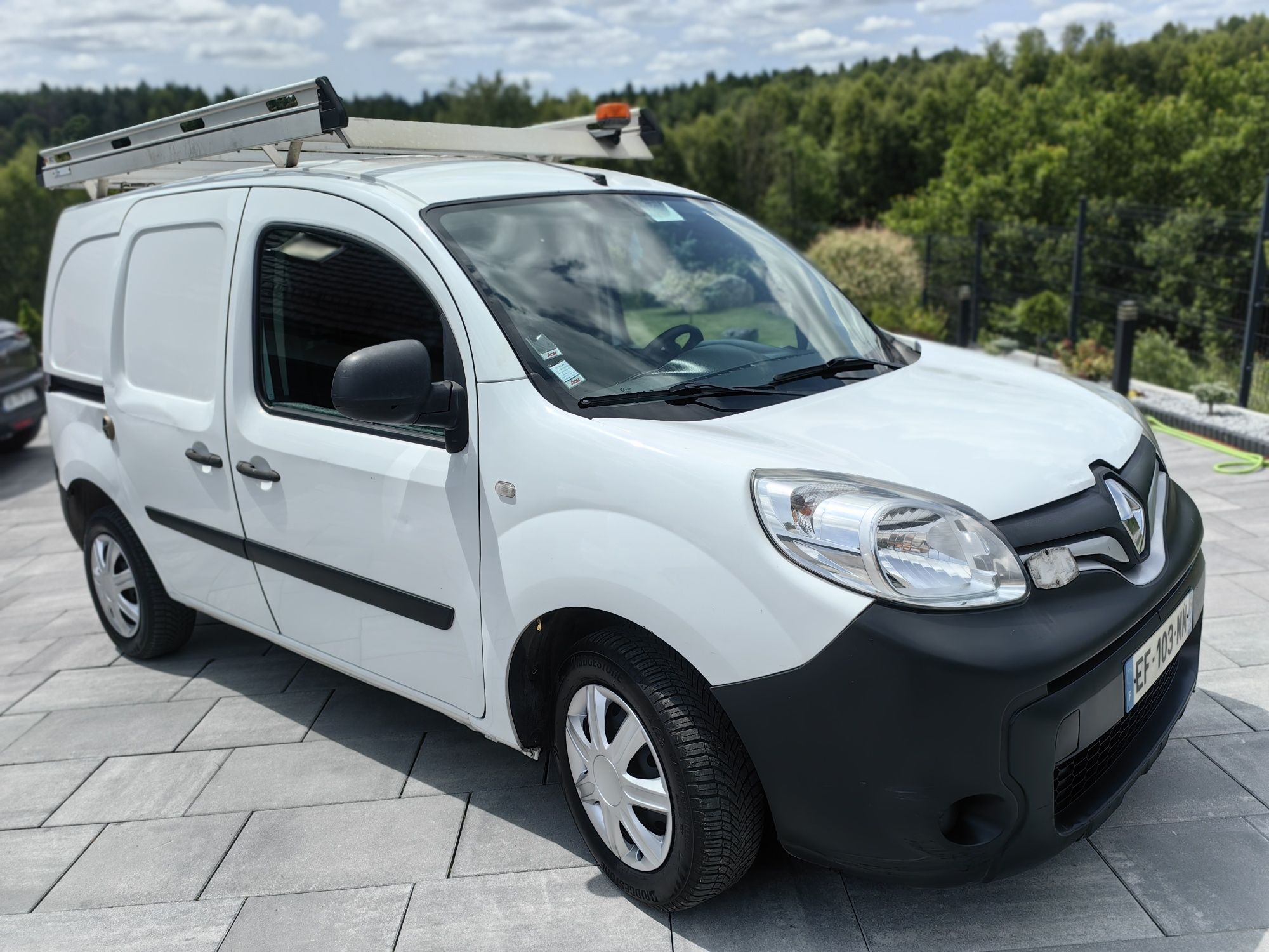 Renault kangoo 2016r 1.5 DCI 90 koni 176 tys km