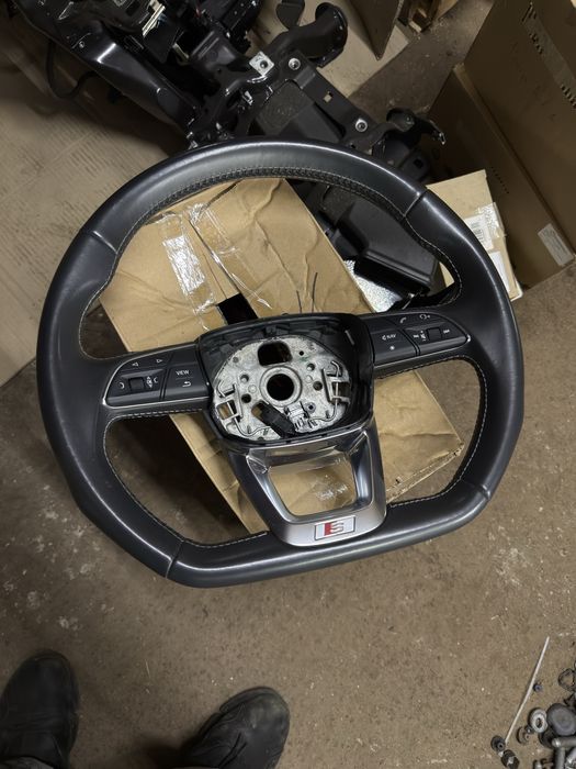 Руль Audi оригінал S line знятий з Audi SQ5 2020