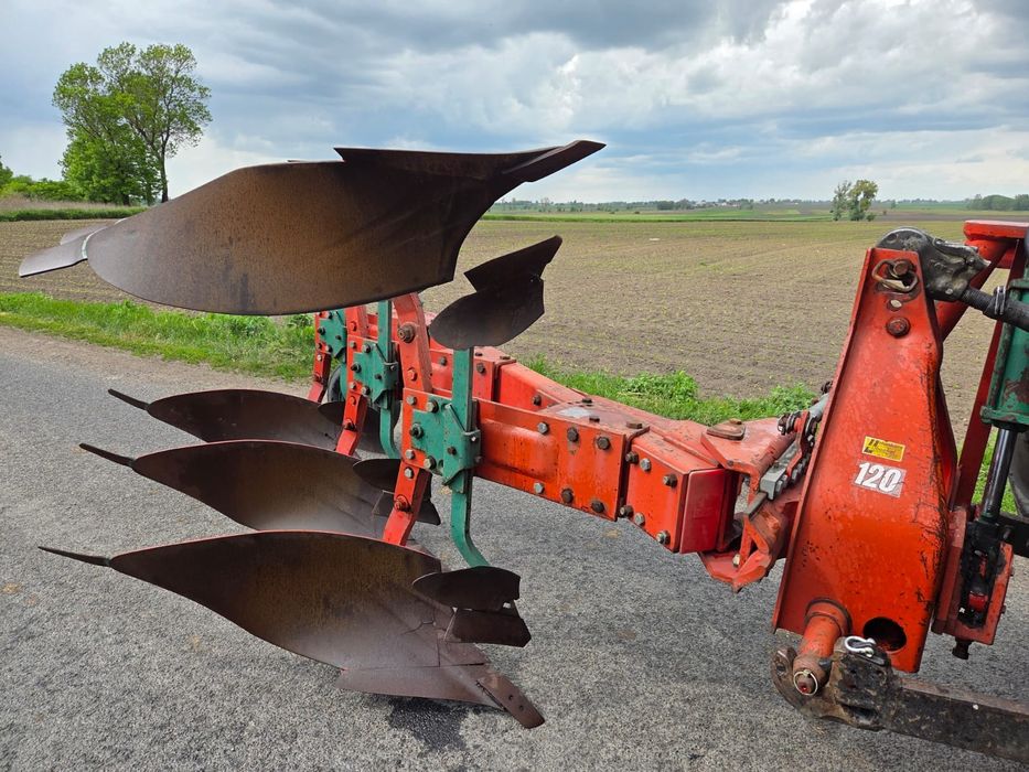 Pług obrotowy 3 skibowy kverneland, kuhn