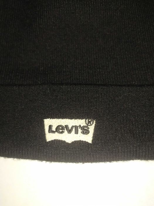 Шапка вязаная Levis оригинал двухслойная с подворотом.