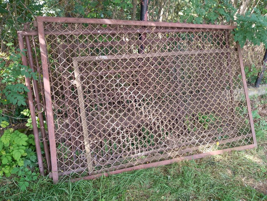 Bramy i inne ogrodzenia