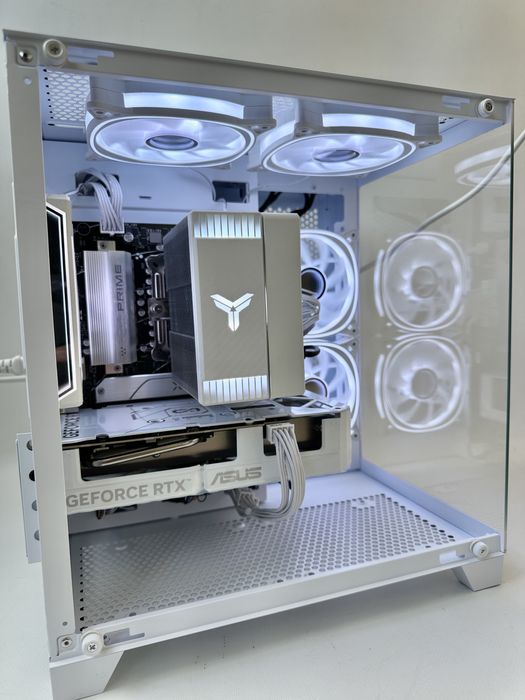 ПК RTX5060TI 16gb Ryzen 7700 32 gb ssd m2