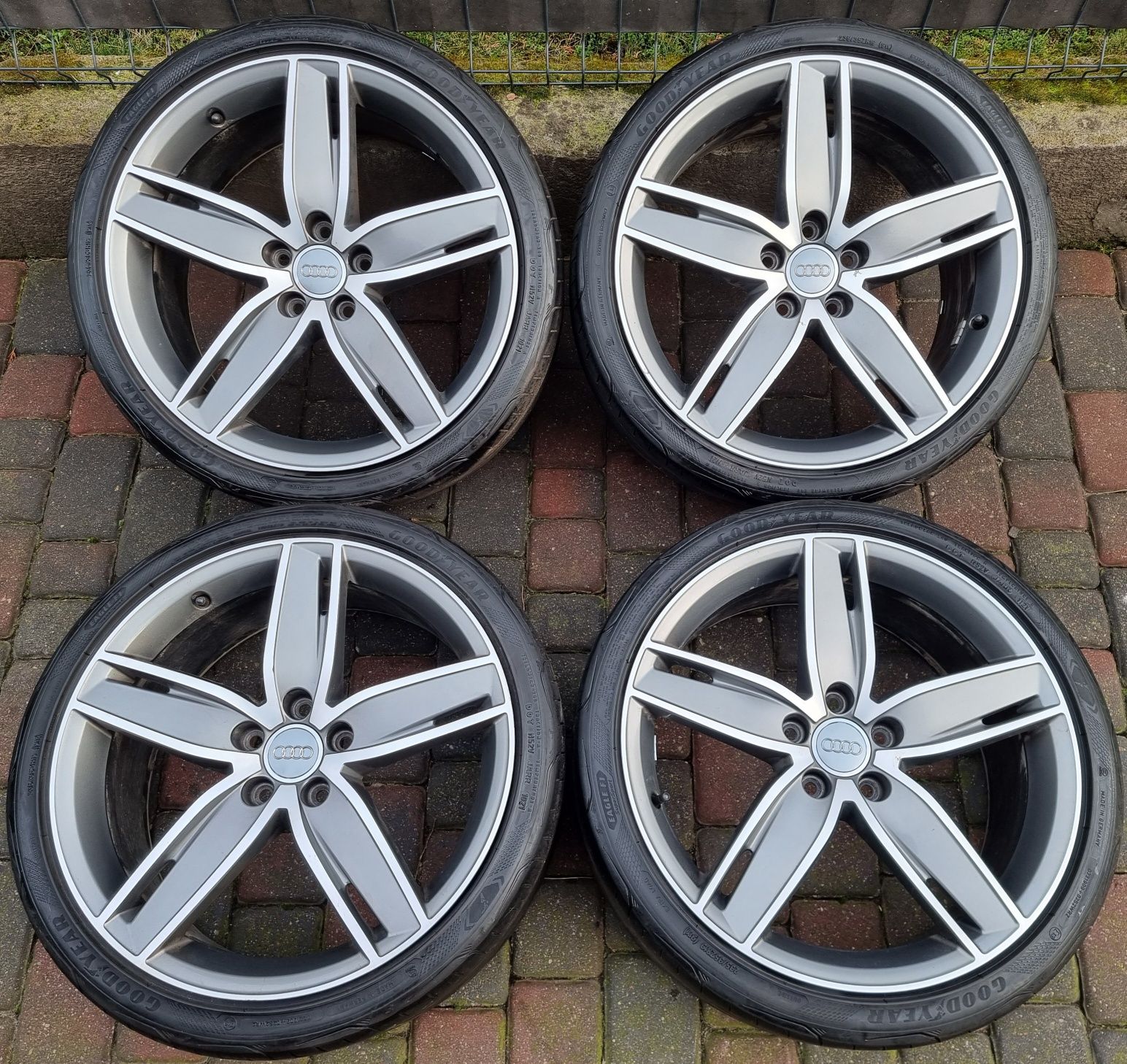 19 cali felgi koła Audi S3 A3 OEM oryginalne 5x112 ET50 8J