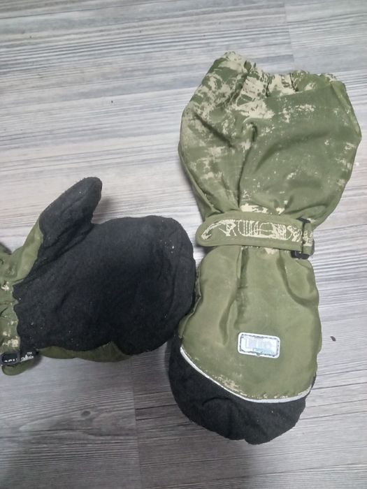 Детские перчатки,варежки,кепка,цена за все.