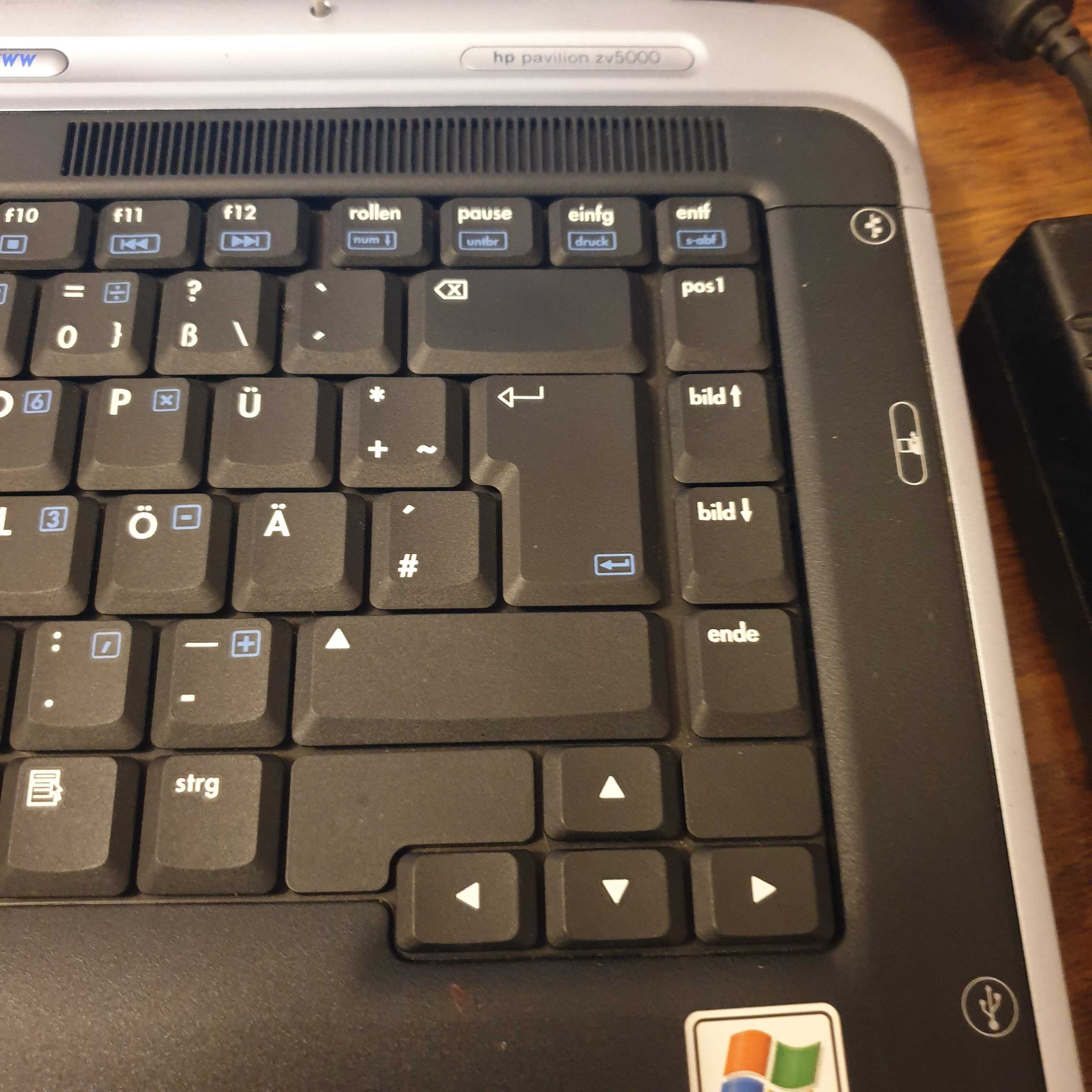 Laptop Hp pavilion zv5000 harman kardon retro