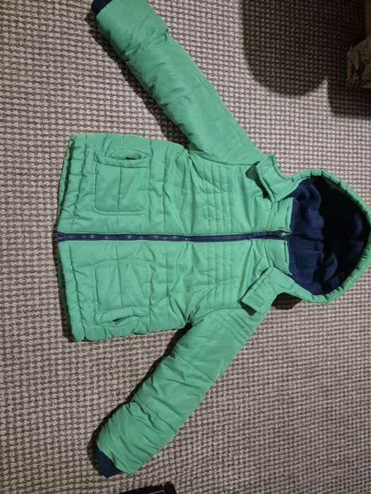 Зимова куртка для хлопчика в новому стані розмір 116 см.