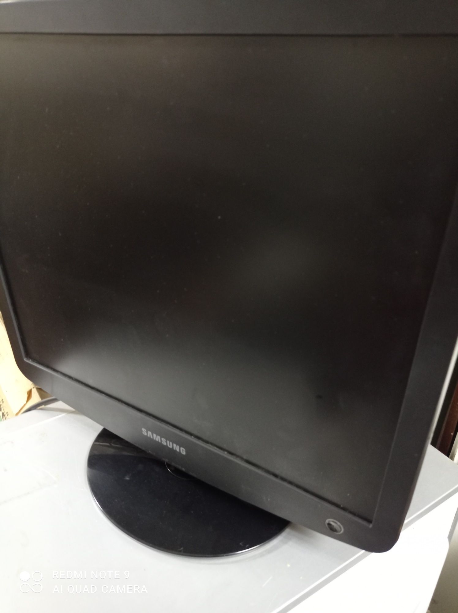 Монитор Samsung 932b r s 19"
