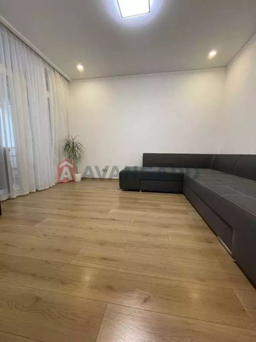 Сдам 2-х комн, ЖК Набережный Квартал, этаж 2/12, Современный ремонт!