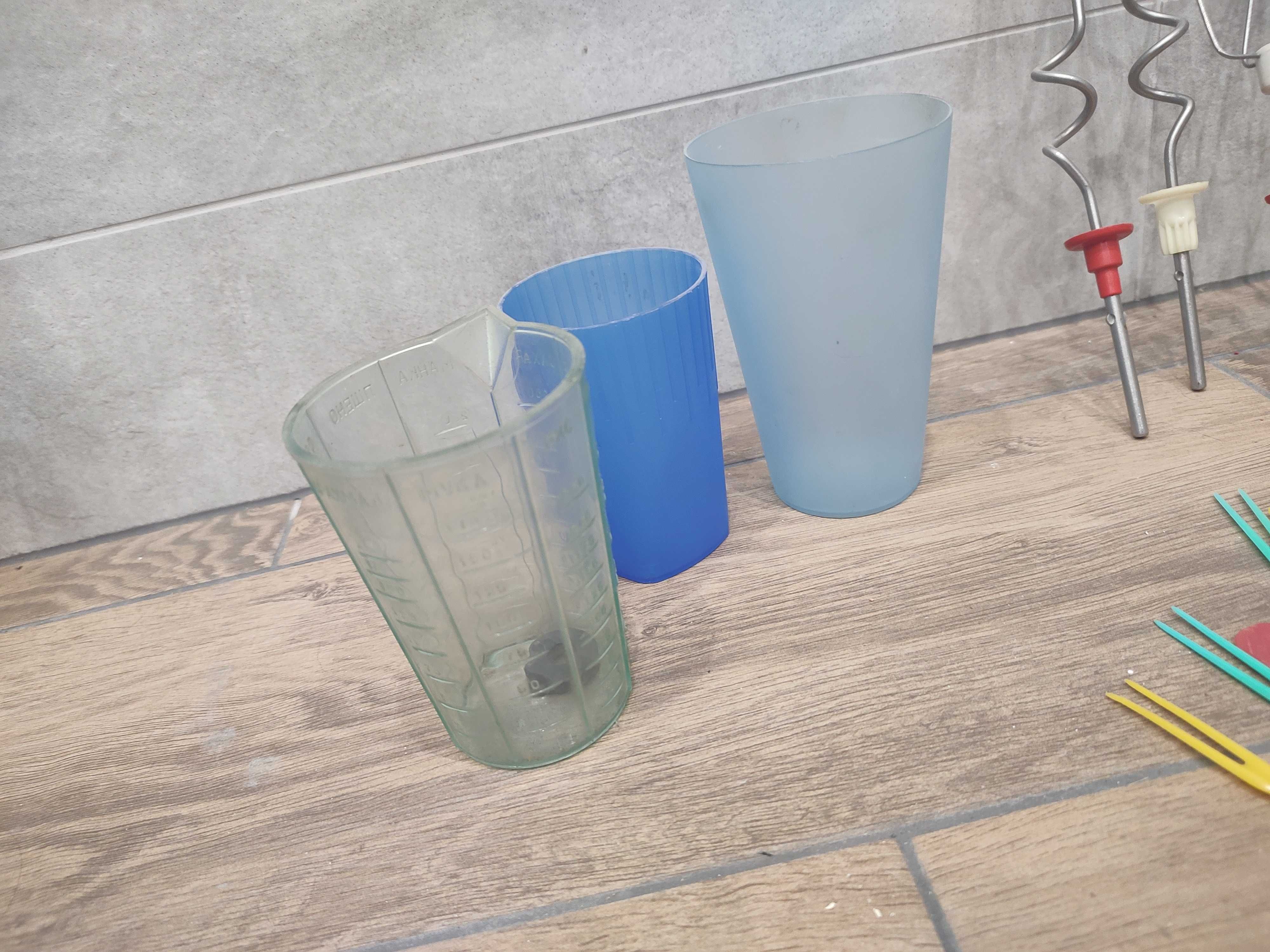 Trzepaczki do miksera kubki plastikowe widelczyki sztućce komplet