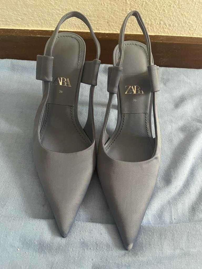 Sapatos Zara Novos