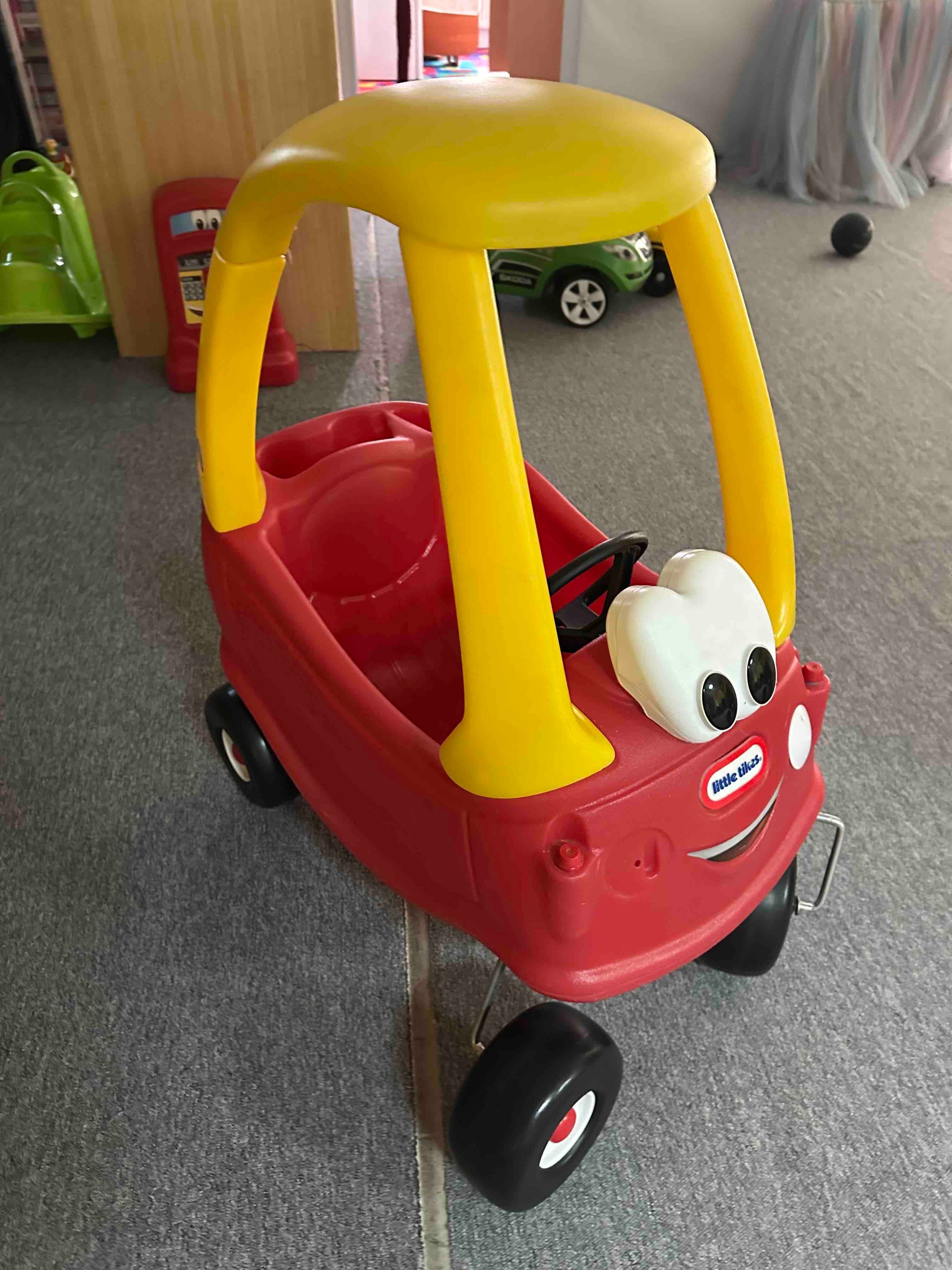 Машинка каталка little tikes