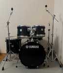 Ударна установка Yamaha Stage Custom