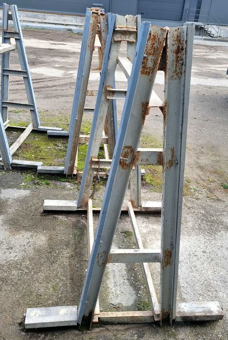 Піраміда металева для перевезення, складування слябів каменю.