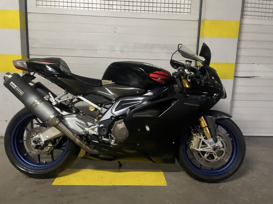 Aprilia RSV 1000 Factory