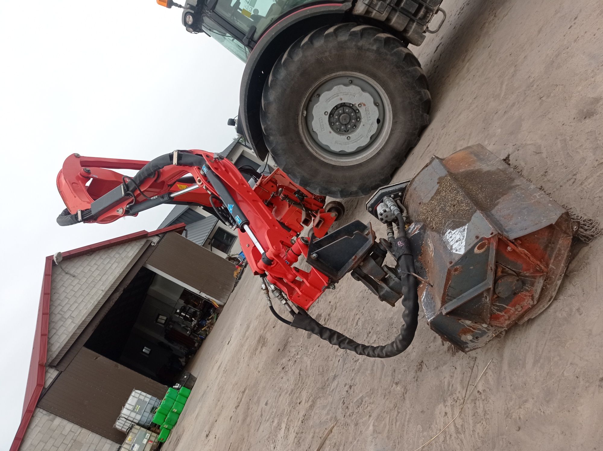Kosiarka wysięgnikowa Kuhn Longer G2  EG 7357 LPA/Sprowadzona