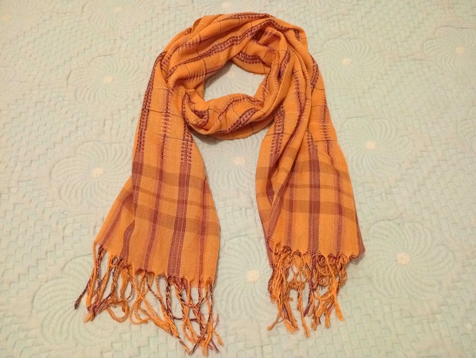 Lenços variados. Como Novos.