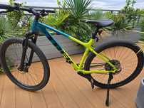 Rower TREK X-CALIBER 9 L teal/volt fade 2021