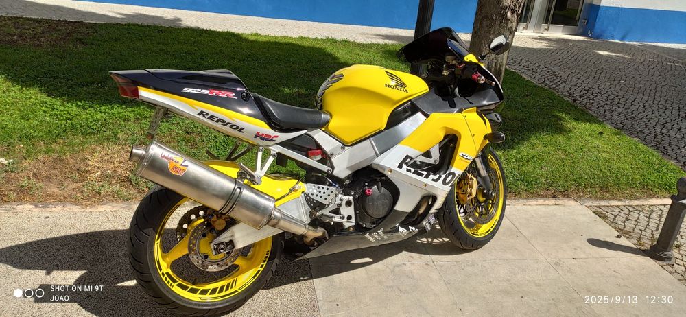 ÚNICA Honda CBR 900 RR (929) FireBlade