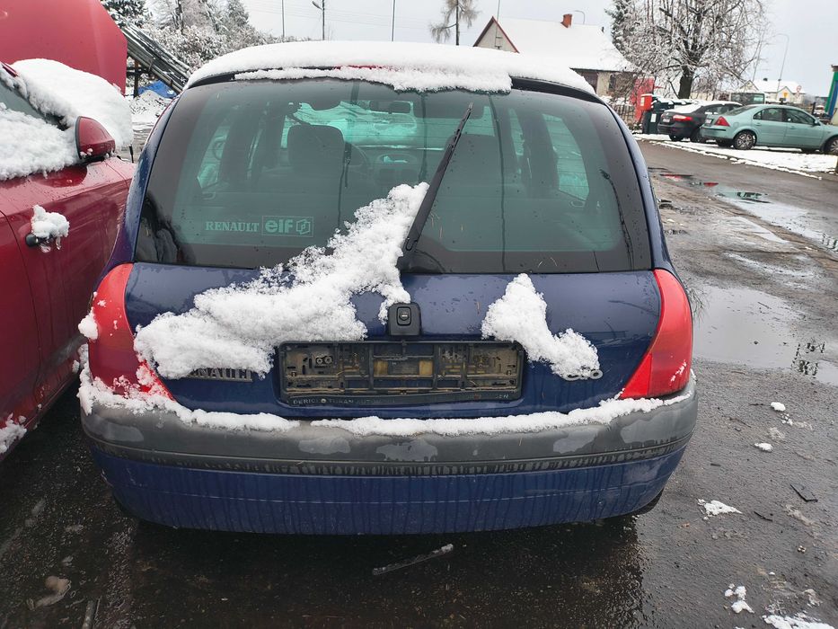 Renault Clio 2000r. 1,2, - na części.