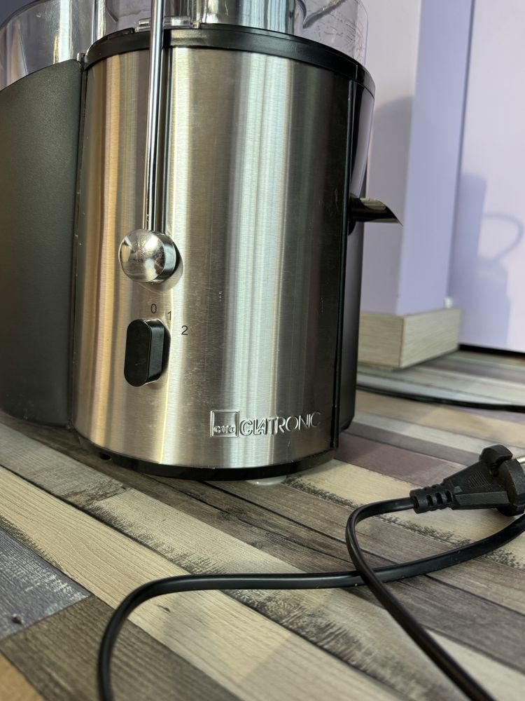 Clatronic AE 3532 sokowirówka automatyczna 1000 W