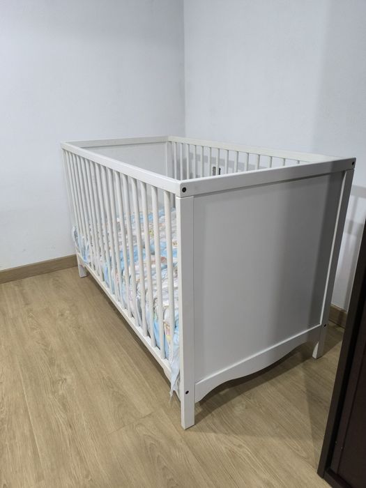 Berço ikea e colchão