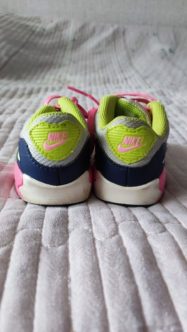 Кросівки Nike, дівчинка, 14,5