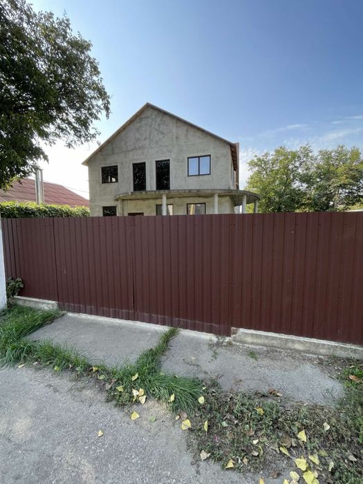 Продам Дом , Здание в центре города