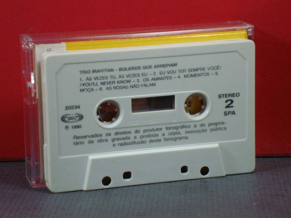 Trio Irakitan ‎– Boleros Que Arrepiam / Cassete / Mint