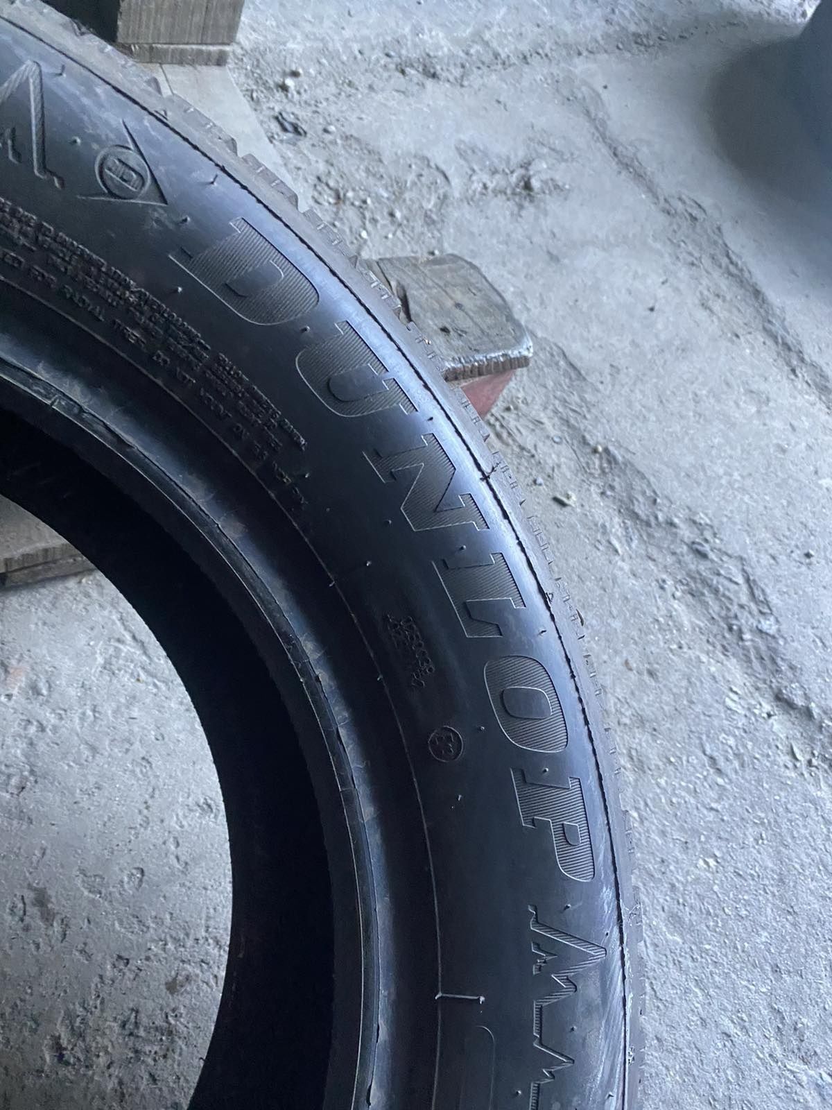 205.60.16 Dunlop 1шт зима БУ склад шины резина из Европы 60 R16 Харько