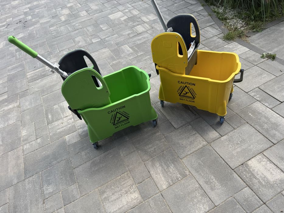 Wózek do sprzatania wiadro na kółkach z wyciskarka