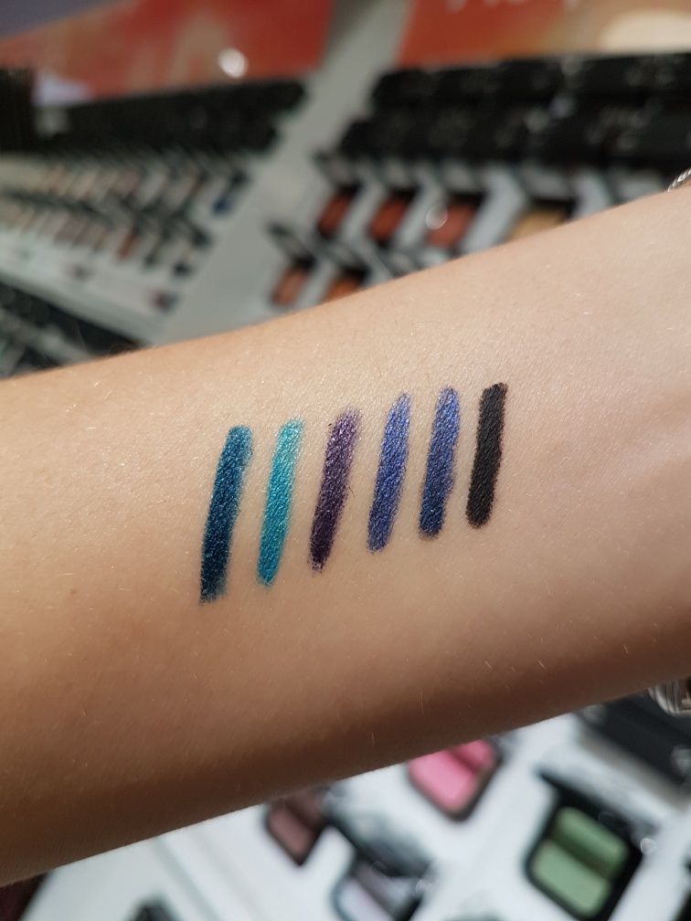 Олівець Kiko intense colour long lasting eyeliner