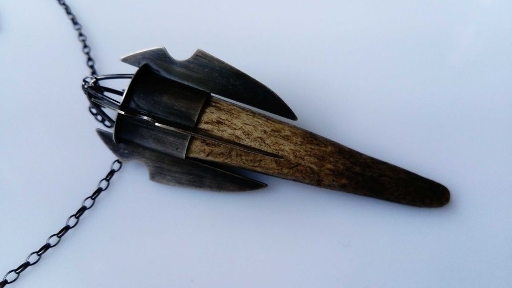 Dziki srebrny naszyjnik "VIKING"