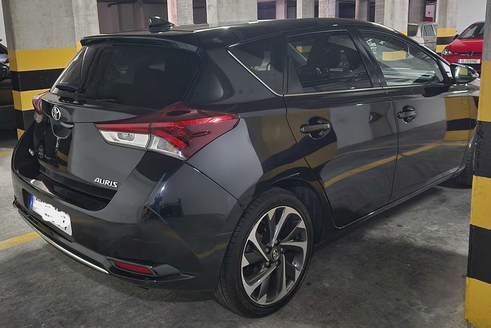 Toyota Auris 2016 1.4 D-4D comfort Excelente Oportunidade.