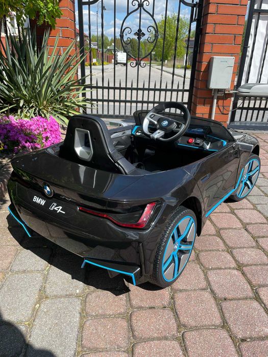 Autko BMW i4 4×4 na akumulator dla dzieci EVA Pilot samochód auto