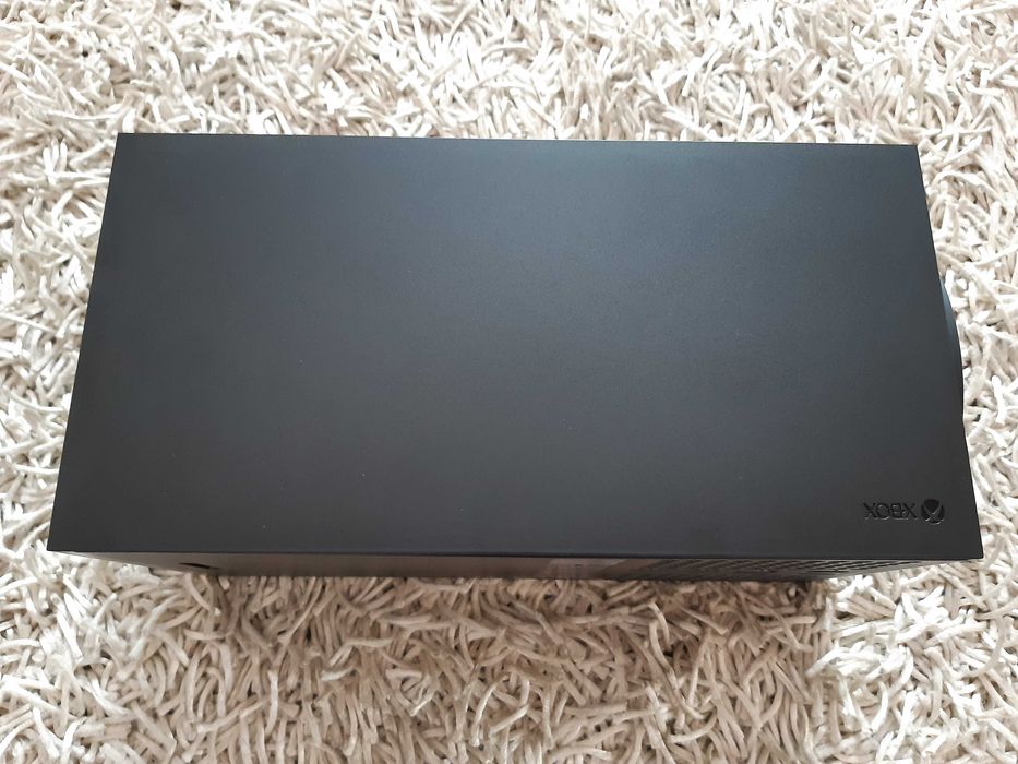 Konsola Microsoft Xbox Series X 1 TB z napędem komplet GWARANCJA 2029