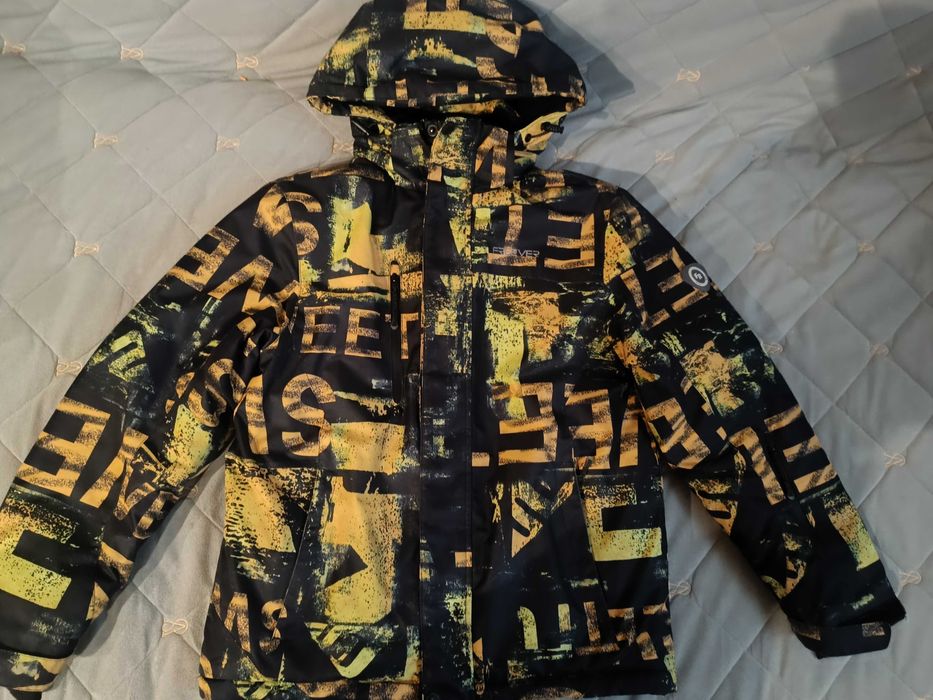 Курточка зимова на хлопчика 134