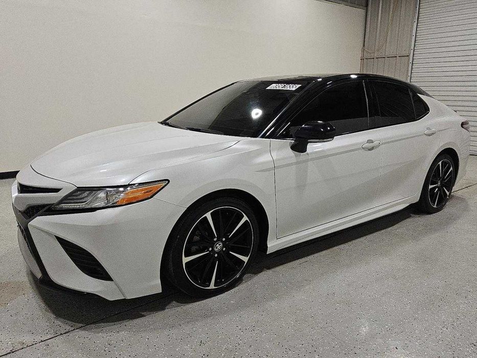 2020 Toyota Camry xse