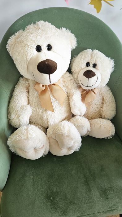 Dwie maskotki misie Smiki