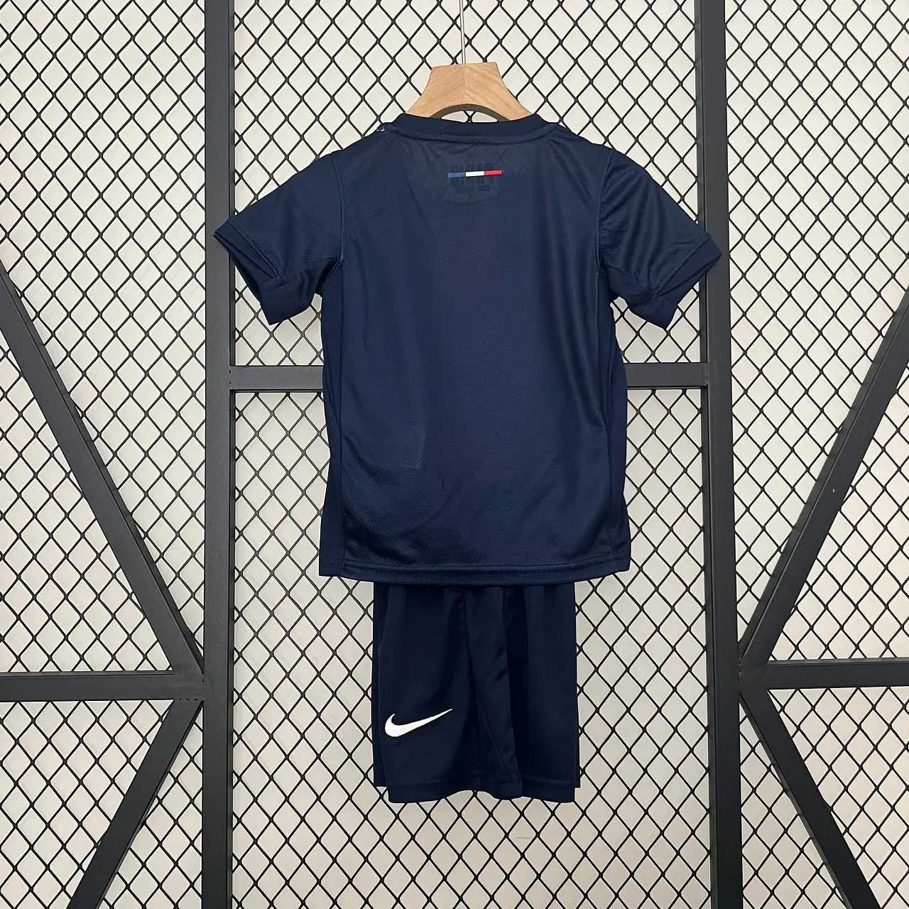 Komplet dziecięcy PSG (Możliwy dowolny nadruk) Dembele, Barcola!