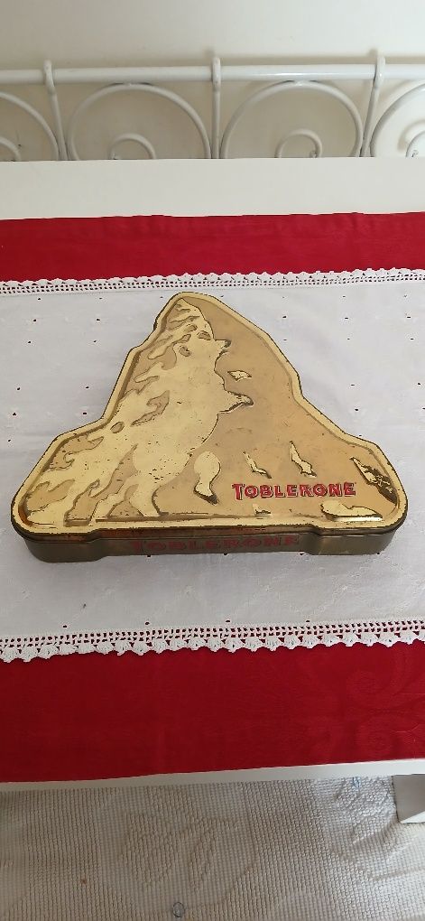 Lata Toblerone, usada