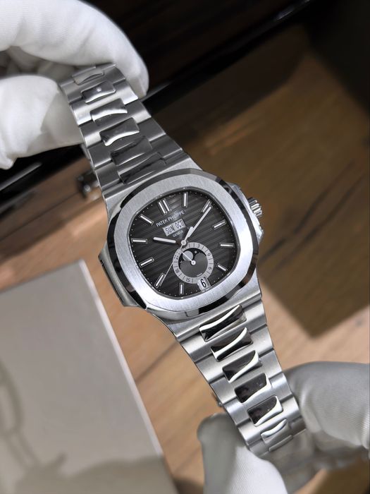 Patek Philippe Nautilus 5726/1A-001