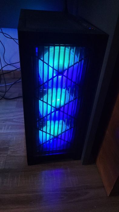 Komputer PC Rtx5070 32Gb Ram intel core 7