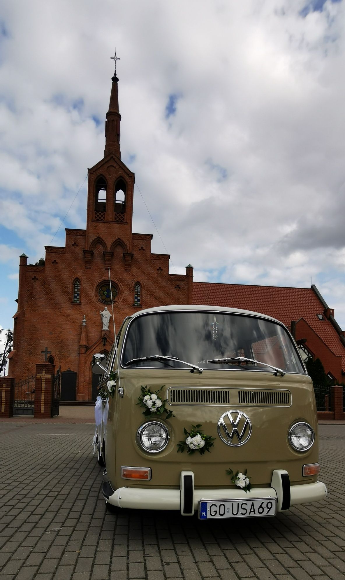 Auto do ślubu  Volkswagen t2a  Audi SQ8