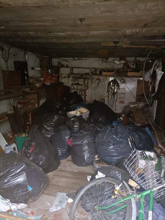 Opróżnianie Mieszkań Domów Wywóz Mebli Śmieci Mieszanych Przeprowadzki